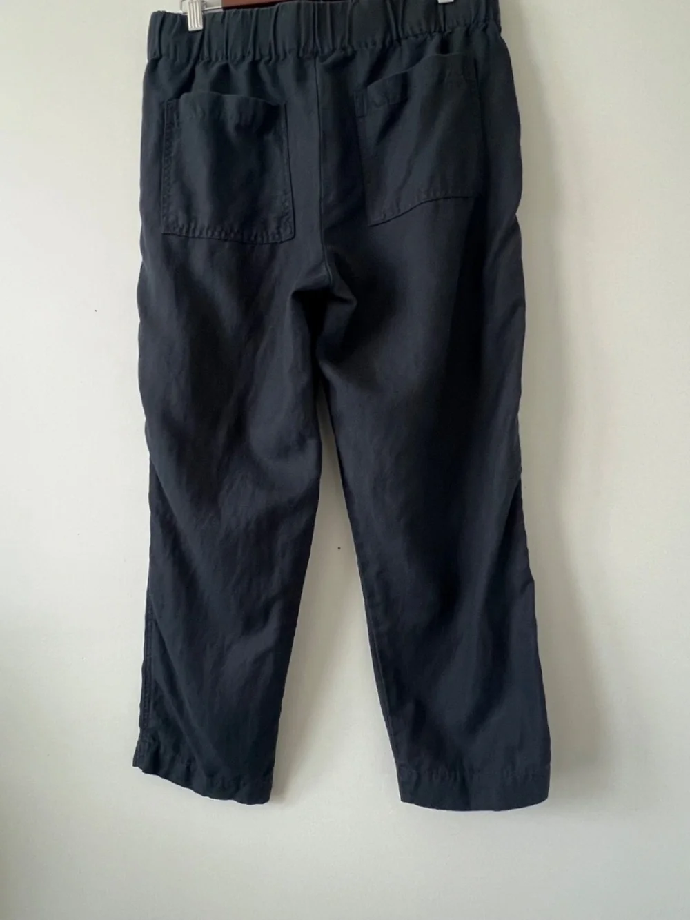 Banana Republic M Black Linen Blend Elastic Waist Pull On Cropped Pants Womens